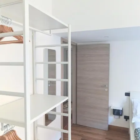 아파트 Accomodo Mib61 Bivano Isola *